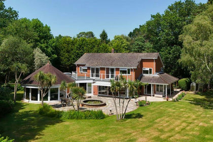 3 acres of House with Land for sale in Bransgore