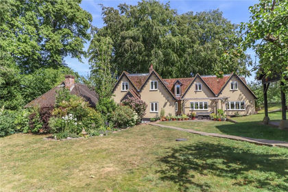 1.2 acres of House with Land for sale in Nether Wallop