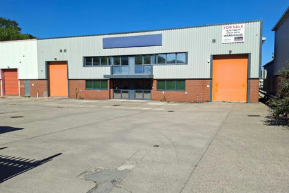 Warehouse for sale in Brentwood and Ongar