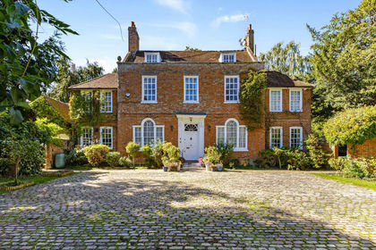 1 acre of House with Land for sale in Epsom and Ewell