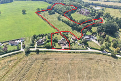 11 acres of House with Land for sale in Bushley