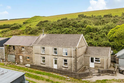 66 acres of Smallholding for sale in Llannon