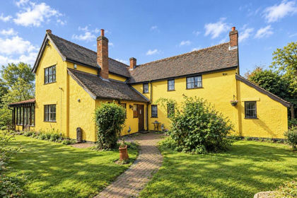 25 acres of Smallholding for sale in Great Munden