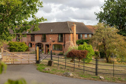 17 acres of House with Land for sale in Bletchingley