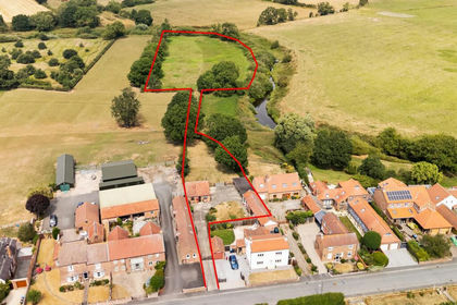 3.3 acres of House with Land for sale in Moor Monkton