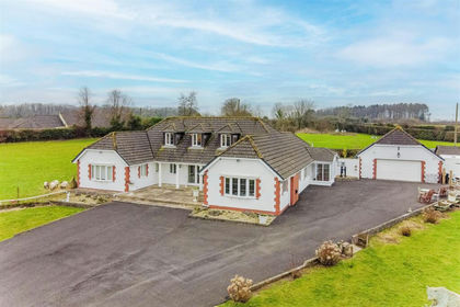 1 acre of House with Land for sale in Wenvoe