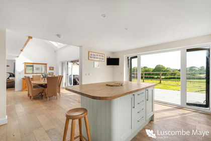 3.9 acres of House with Land for sale in North Huish