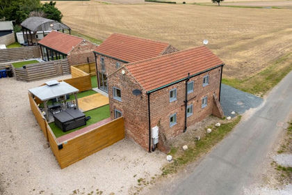 Barn Conversion for sale in Wistow