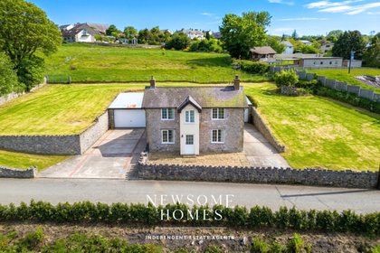 1.7 acres of Cottage for sale in Llanasa