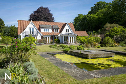 1.7 acres of House with Land for sale in Ufford