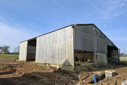 Barn for sale in Bourton
