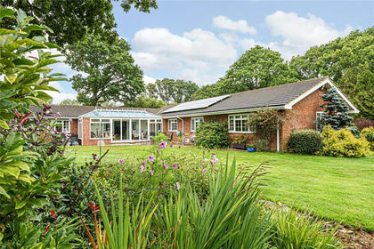 10 acres of House with Land for sale in Hordle