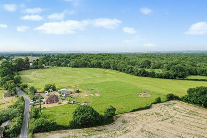 2.7 acres of House with Land for sale in Ruckinge