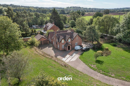 1 acre of House with Land for sale in Alvechurch