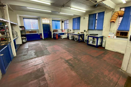 Workshop for sale in Luton South and South Bedfordshire