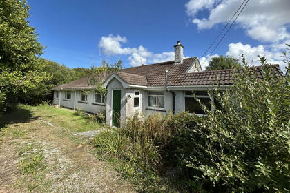 3.5 acres of House with Land for sale in Wendron