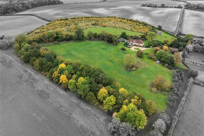 3.3 acres of House with Land for sale in Barley