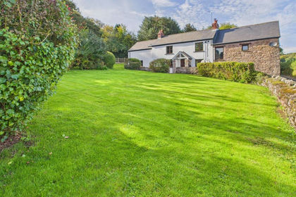 3 acres of Cottage for sale in Llanvaches