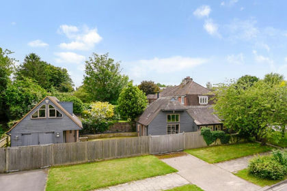Barn Conversion for sale in Wye with Hinxhill