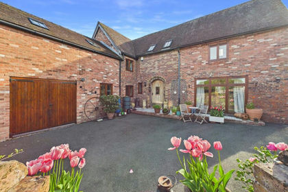 Barn Conversion for sale in Broseley