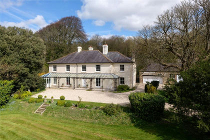 5 acres of Estate for sale in Winterborne St. Martin