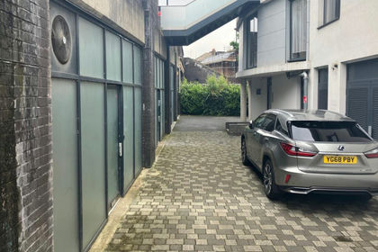 Warehouse for sale in Lewisham North