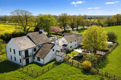 1.3 acres of Cottage for sale in Leicester Forest West