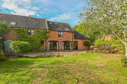 Barn Conversion for sale in Streethay