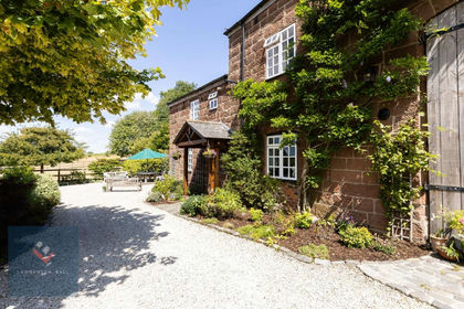 1.9 acres of House with Land for sale in Delamere and Oakmere