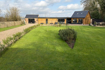 Land for sale in Leire