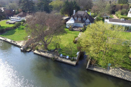 1 acre of Land for sale in Runnymede and Weybridge