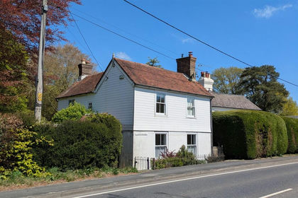1.6 acres of Cottage for sale in Buxted