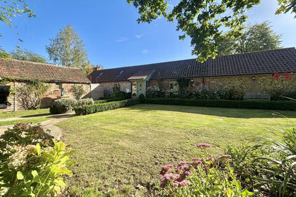1.5 acres of Barn Conversion for sale in Honingham