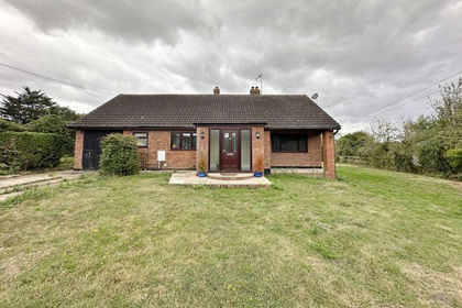 1.7 acres of House with Land for sale in South Basildon and East Thurrock