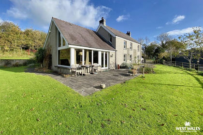 8.7 acres of Land for sale in Llangynin