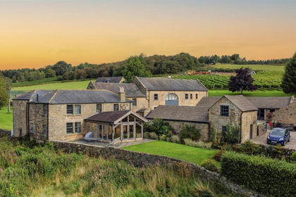 4 acres of Barn Conversion for sale in Matlock Town
