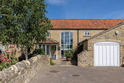 Barn Conversion for sale in Wilton