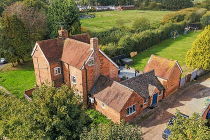 1 acre of Farmhouse for sale in Coventry North West