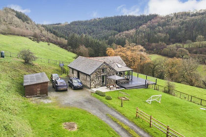 Land for sale in Llansilin