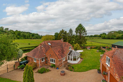 3 acres of Equestrian property for sale in Bishops Waltham