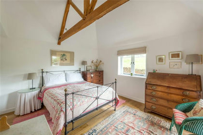 8.5 acres of Farmhouse for sale in Ticehurst