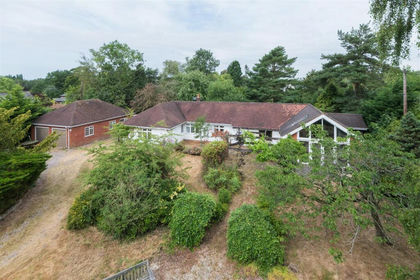 1.7 acres of House with Land for sale in Tarvin