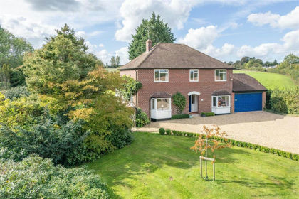 1 acres of House with Land for sale in Luston