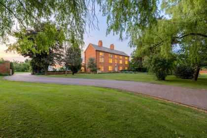 15 acres of Agricultural Land for sale in Alpraham and Calveley