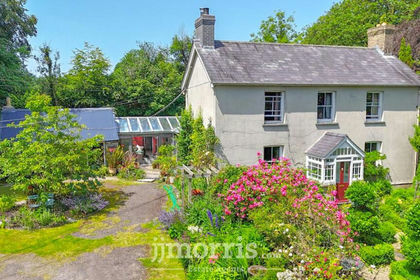 1 acre of House with Land for sale in Crymych
