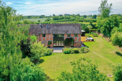 Barn Conversion for sale in Aston Cantlow