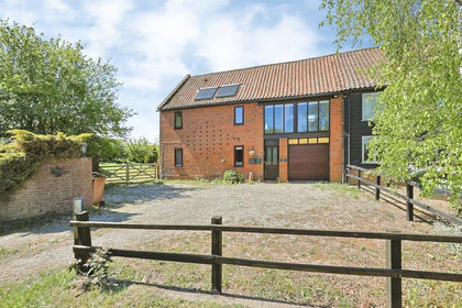 Barn Conversion for sale in Beetley