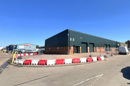 Warehouse for sale in Thurrock