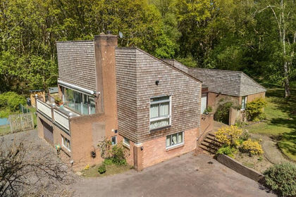 2.8 acres of House with Land for sale in Hamble Valley