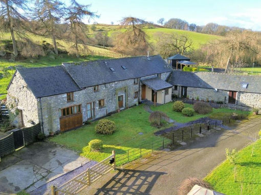 1.4 acres of Country Home for sale in Betws Gwerfil Goch